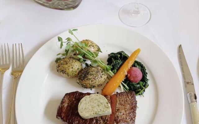 The Westfield Inn, BW Signature Collection