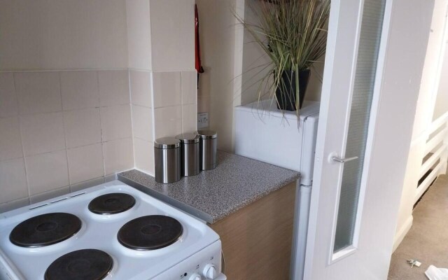 Leeds Cute 1 bed Apt, Garden, Free Wifi & Parking