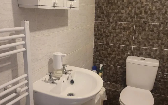 Bolton-2bedroom-2bathroom-parking