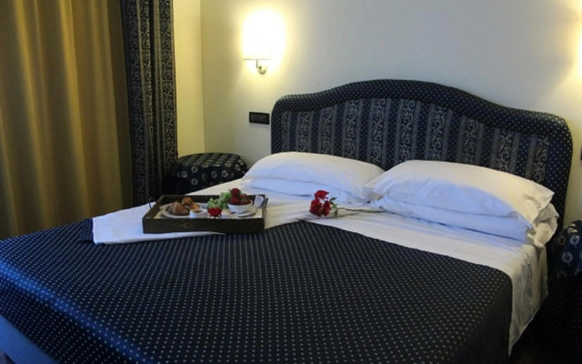 Yachting Hotel Mistral