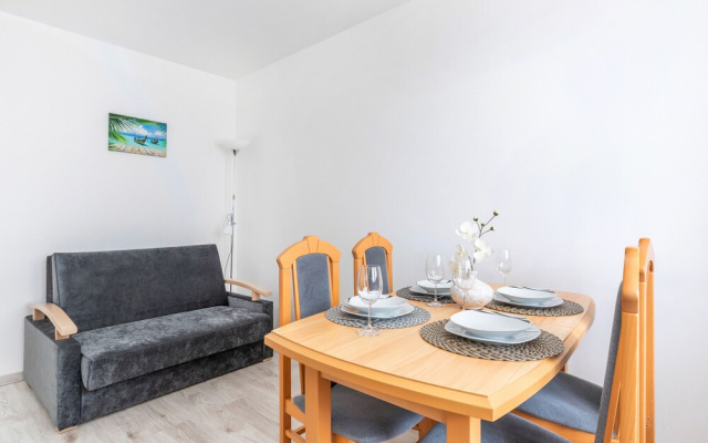 Amber Estate Apartments by Renters