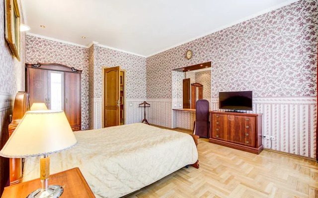 Peter the Great Apartments 