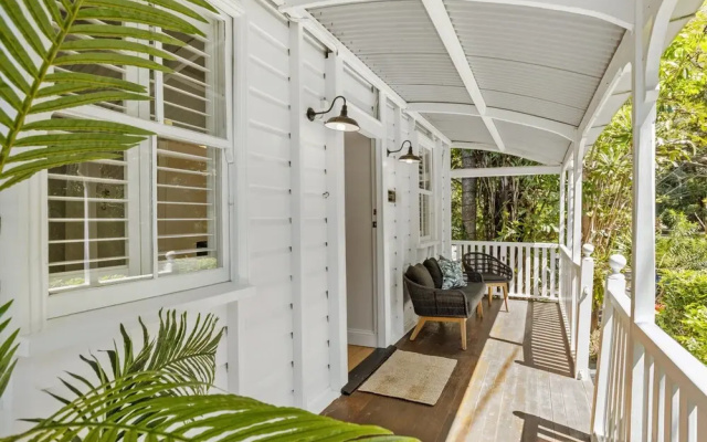 Tranquil 2-bed Family Home With Deck Among Trees