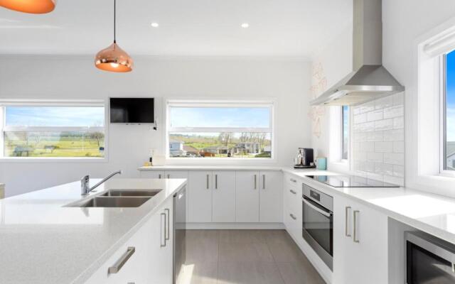 Huka Heights - Taupo Holiday Home