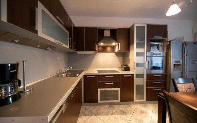 City&Sea view 2BR 4+2