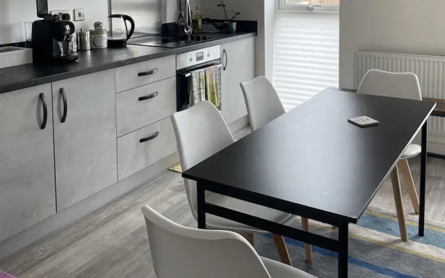 Modern Apartment All Amenities Greater London