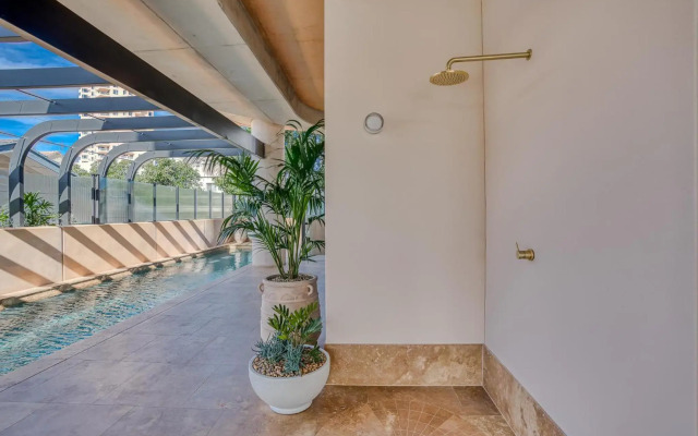 Encore Broadbeach
