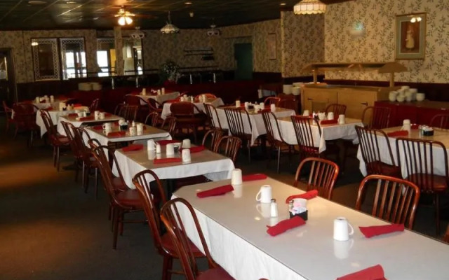 Pullman Plaza Hotel