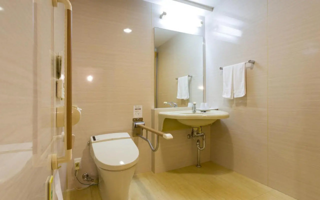 Toyoko Inn Tsuruga Ekimae