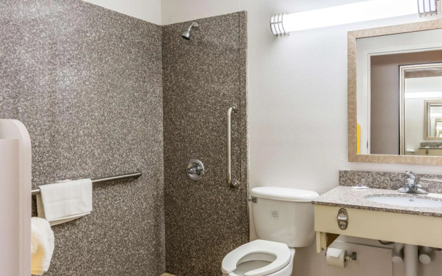 Motel 6 Petersburg, VA - Fort Lee