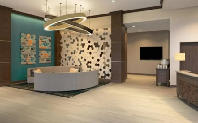 Hampton Inn & Suites LAX El Segundo
