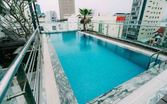 Rice's House Hotel & Apartment
