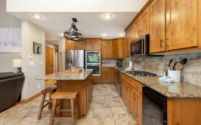 8 Crown Drive 5 Bedroom Home