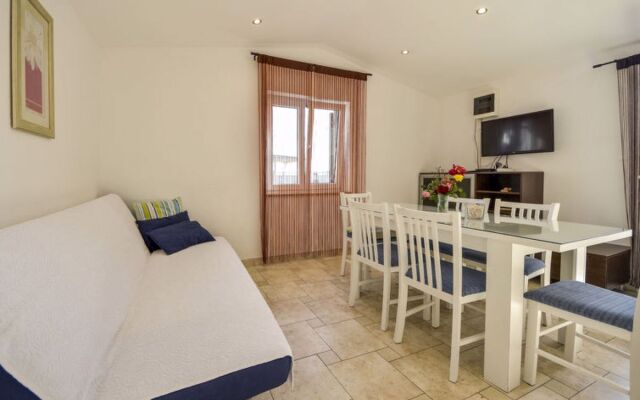 Apartment Angelina Karlobag 12044