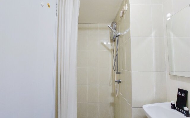 Nice And Homey 1Br Apartment At M-Town Residence