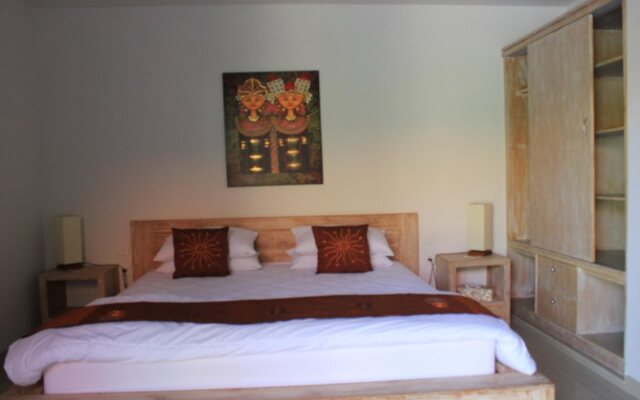 Taman Kesari Villas