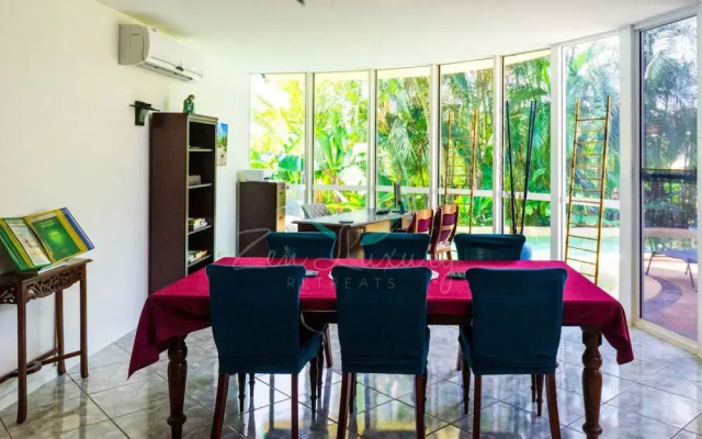 Zenhouse Retreat 5BR Homey Haven Pool Office