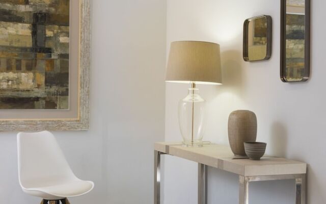Spacious Apartment in Great Central Location. Tablas - Apartment in グレナダ - Photo 4