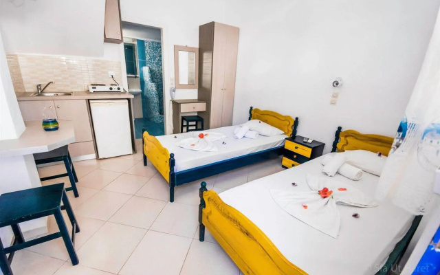 Honeymoon Beach Studios