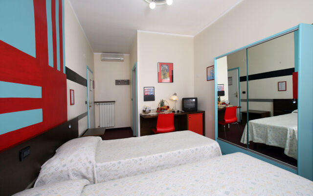 Hotel Cairoli