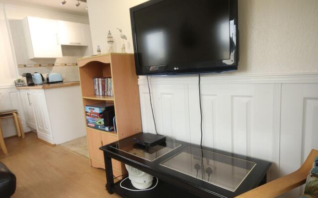 11B Medmerry Park 2 Bedroom Chalet