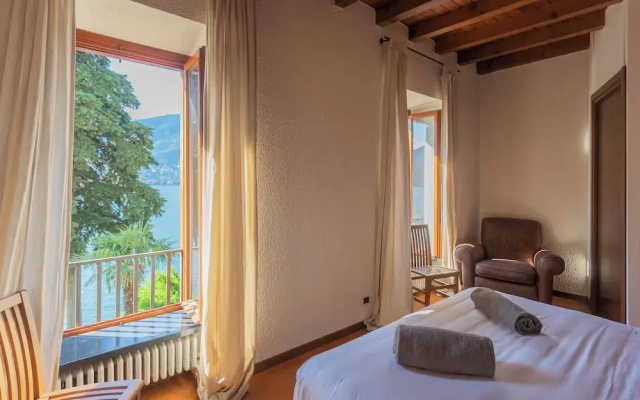 Front Lake Apartment With Private Funicular by Rent all Como