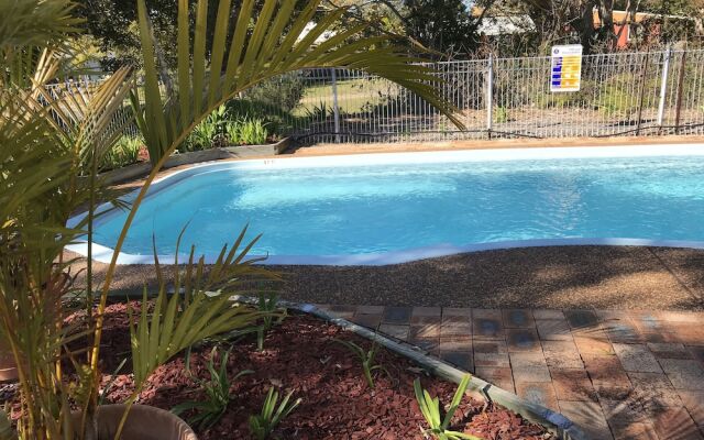 Tea Gardens Motel