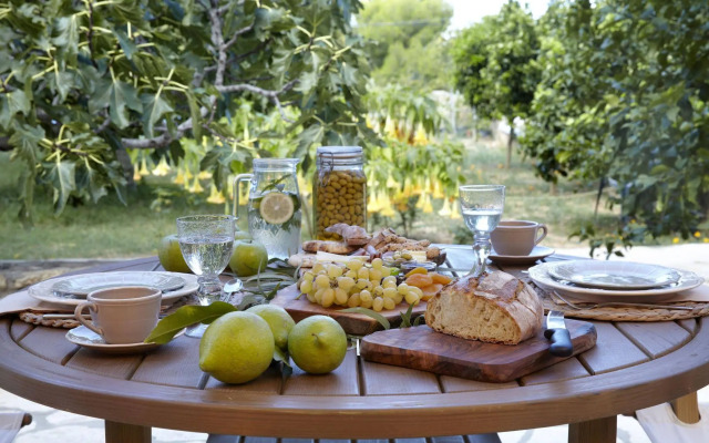 Avra Private Suites
