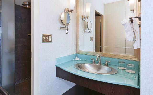 Crowne Plaza Syracuse