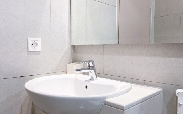 Minimalist And Comfort 1Br Menara Jakarta Kemayoran Apartment