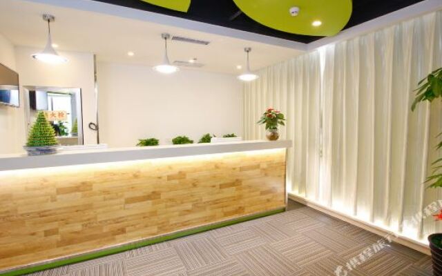 Shriver Hotel (Xi'an Convention and Exhibition Center Sanyu Subway Station)