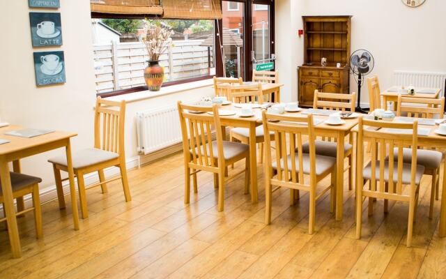 Oak House B&B