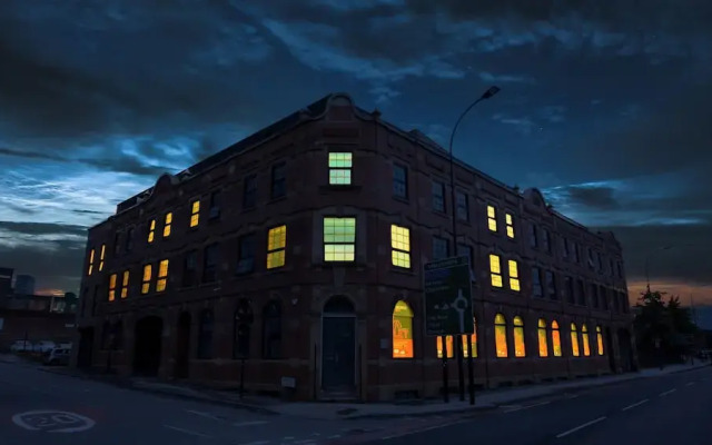 The Nichols Building Spacious 3-bedroom Apartment