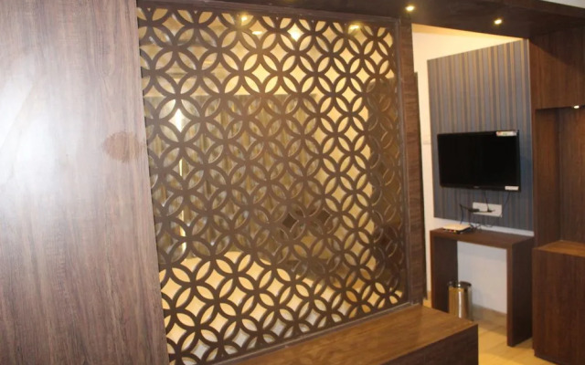 OYO 13468 Hotel Jai Malhar Residency