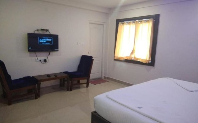 Hotel Nagoorar Inn