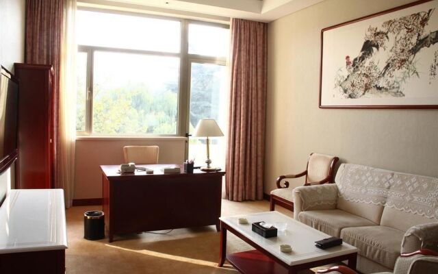 Jinan Nanjiao Hotel