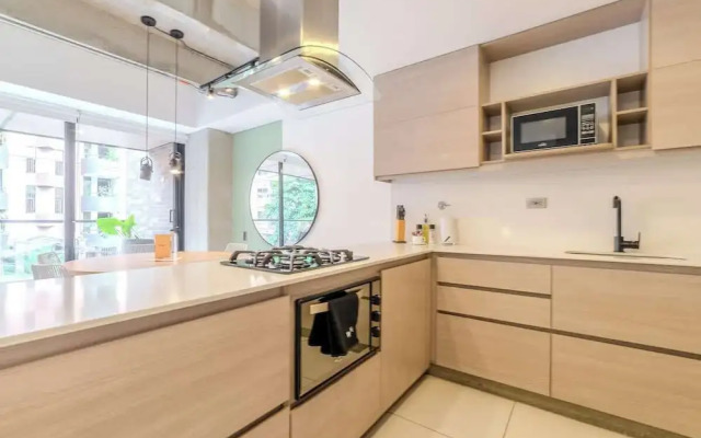 Panoramic 3 BR w/ Balcony in Laureles Medellín