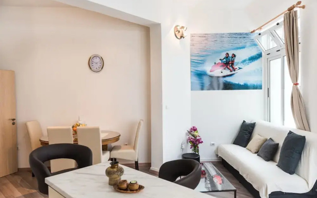 Comfortable Classy Apartment Close to Znjan Beach