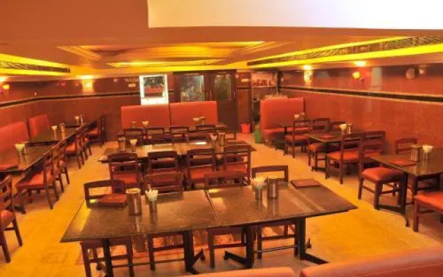 M J Guest House
