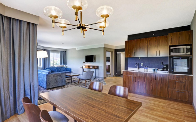 Four Points by Sheraton St. Catharines Niagara Suites