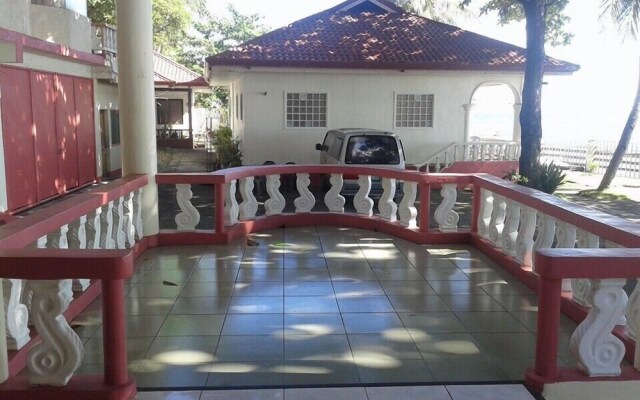Coral Dive Resort
