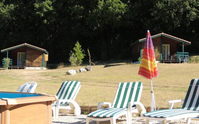 Chalet With 2 Bedrooms in Les Tourettes, With Pool Access and Enclosed