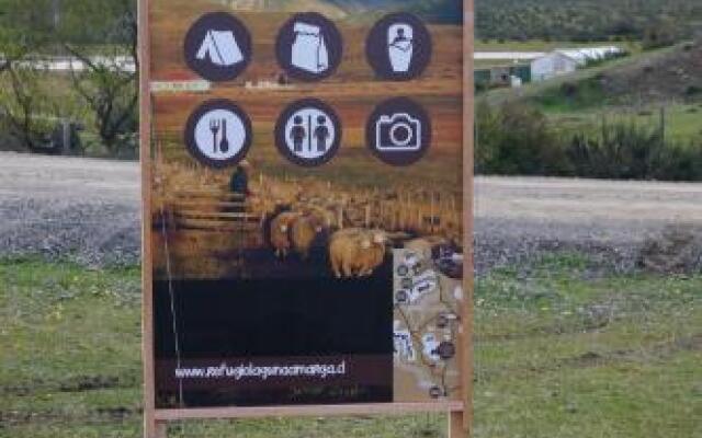 Refugio Laguna Amarga