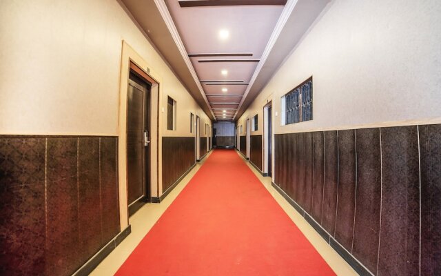 FabHotel Landmark Awadh