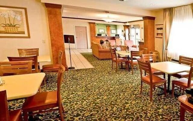 Fairfield Inn & Suites Burlington