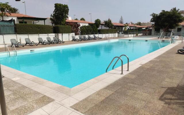 Prívate bungalow a 200 meters to Yumbo center