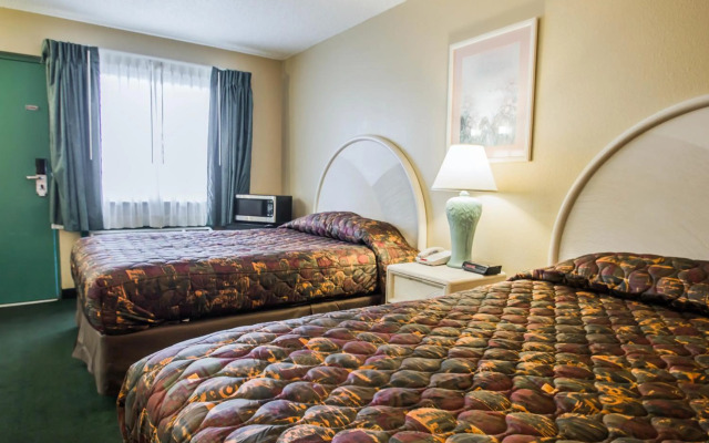 Rodeway Inn & Suites Haines City - Winter Haven