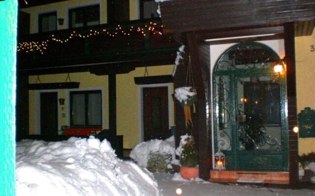 Alpen Appartement Hof