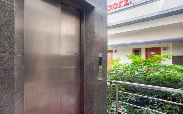 RedDoorz Plus near Universitas Indonesia