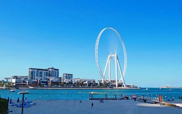 Pelican Stay - Full Marina and Pool View